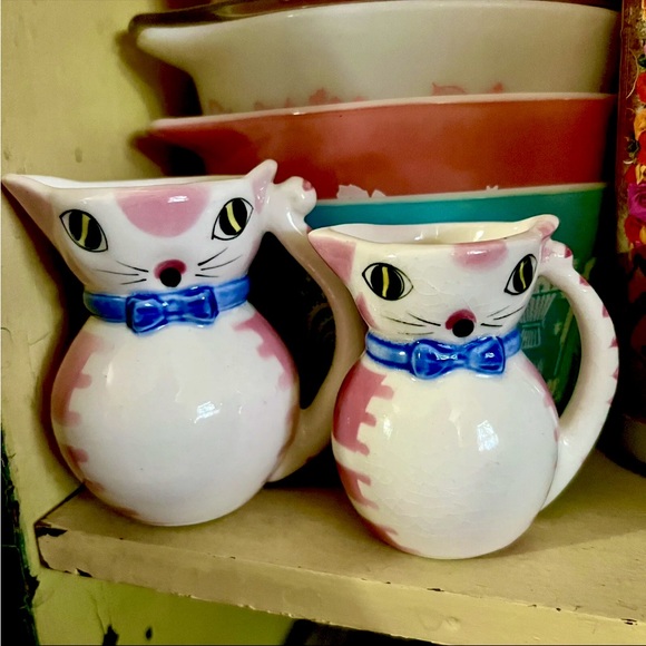 Vintage Other - Vtg Lipper Mann Anthropomorphic Kitty Cat Pink Creamers Pitchers Pair